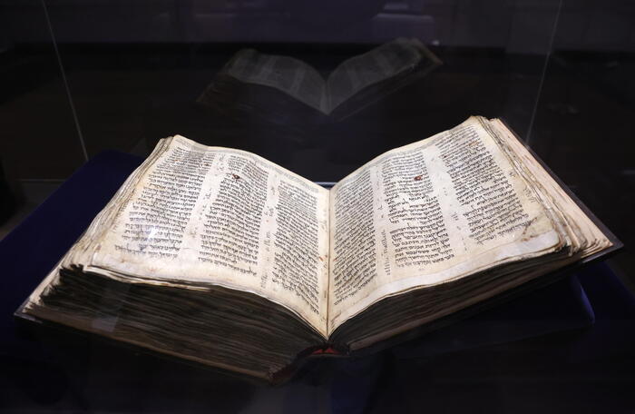Bibbia ebraica venduta per 38 milioni di dollari da Sotheby's